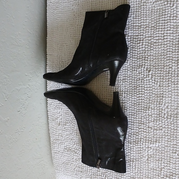 Bandolino Bogaelin Booties - Picture 8 of 16